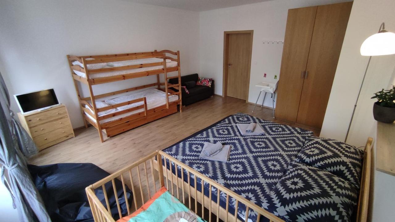 Апартаменты Apartman Вейпрты Экстерьер фото